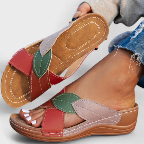 Solveig - Klapki slip-on