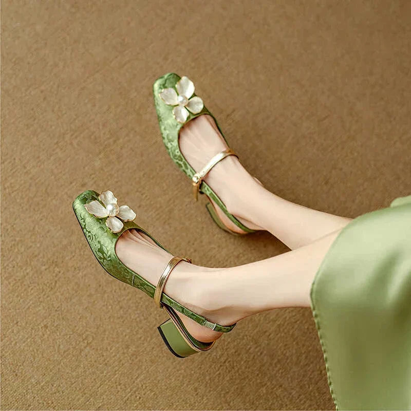 Mathilde – Chaussures élégantes pour femme avec détail floral