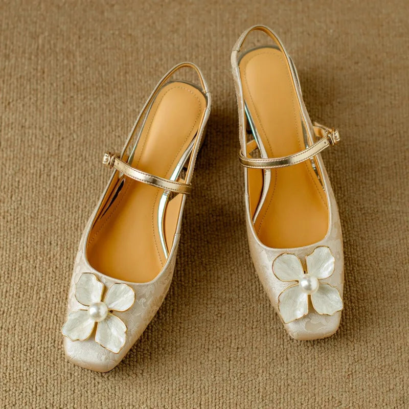 Mathilde – Chaussures élégantes pour femme avec détail floral