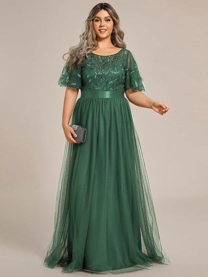 Robe longue de cérémonie à manches courtes avec broderie